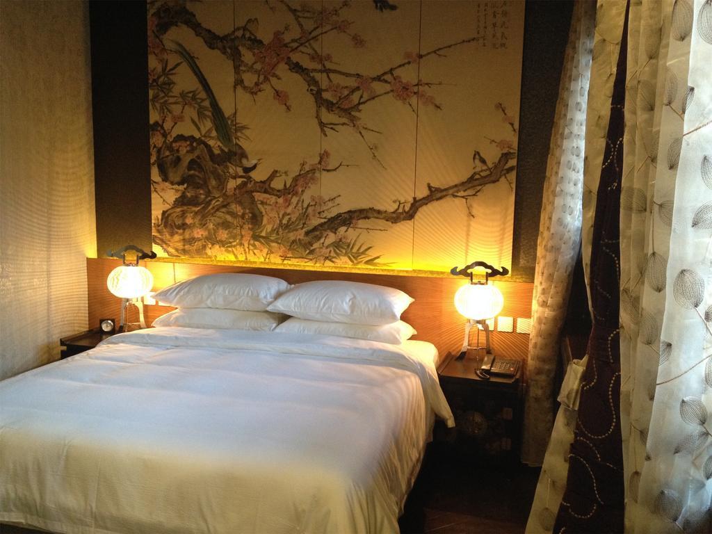Отель Beijing Ruyuan Courtyard Экстерьер фото